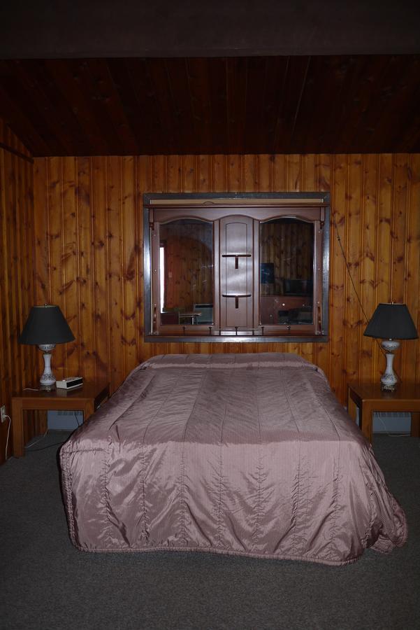 Pembina River Inn Entwistle Екстериор снимка